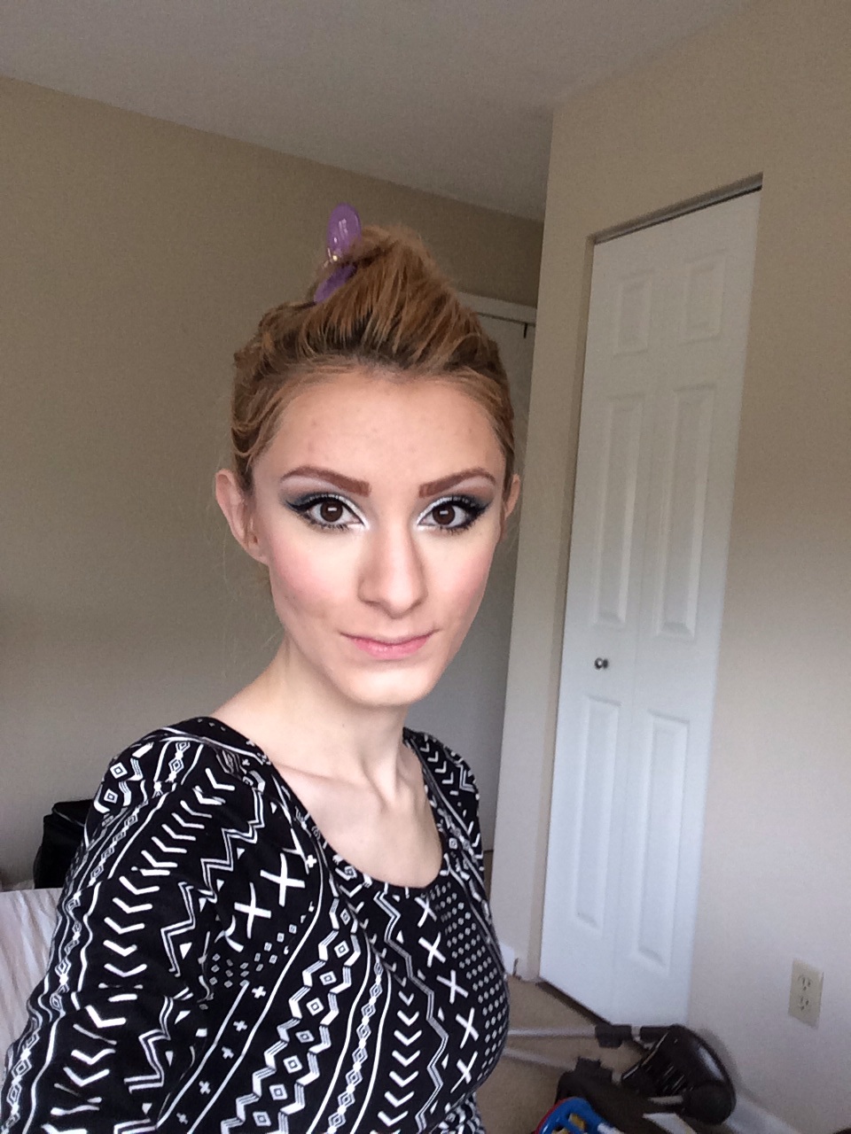 This picture is my makeup (still in process) WITH highlighting.