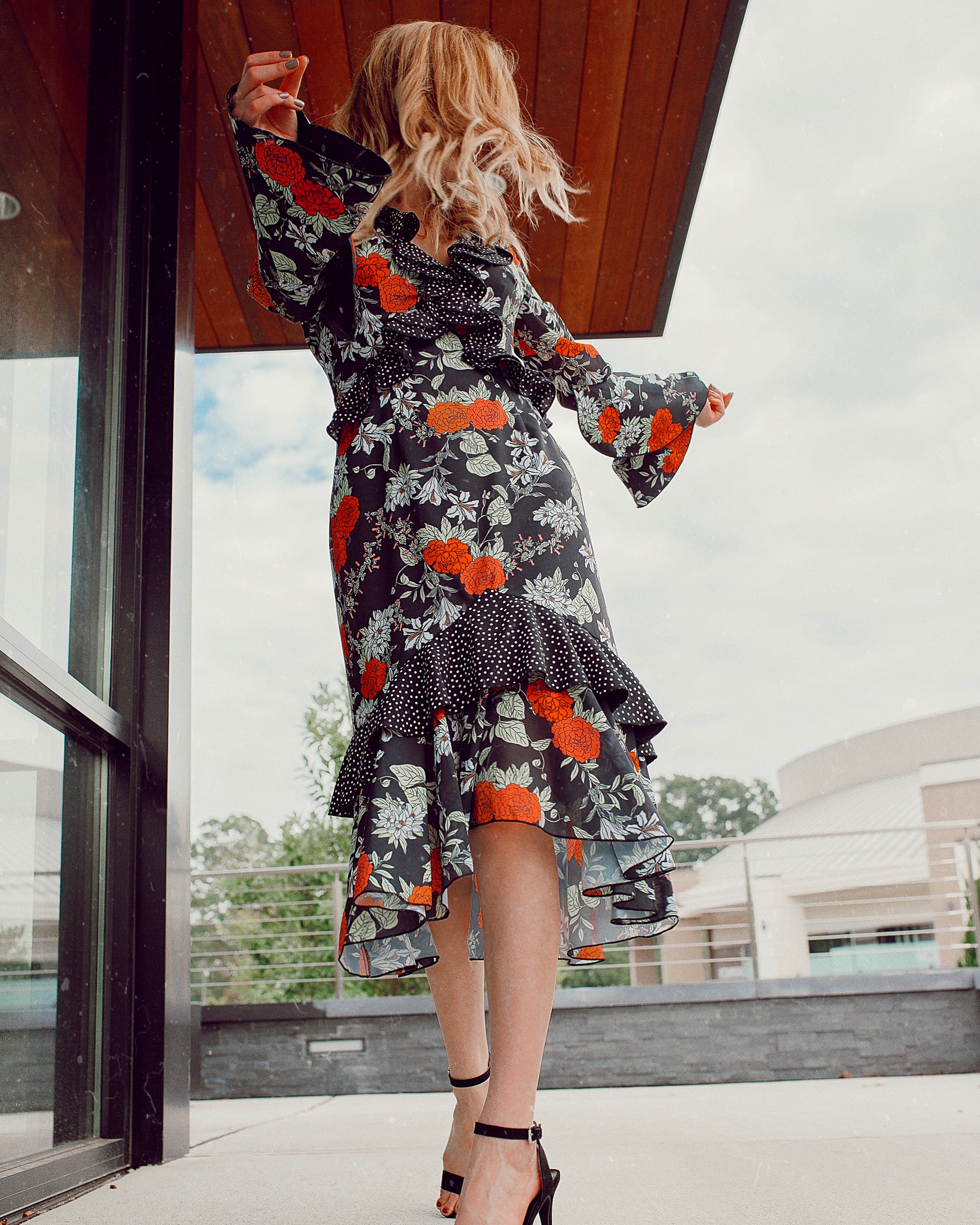 What to Wear to a Fall Wedding | Fall cocktail dresses for formal events by North Carolina fashion blogger Jessica Linn.