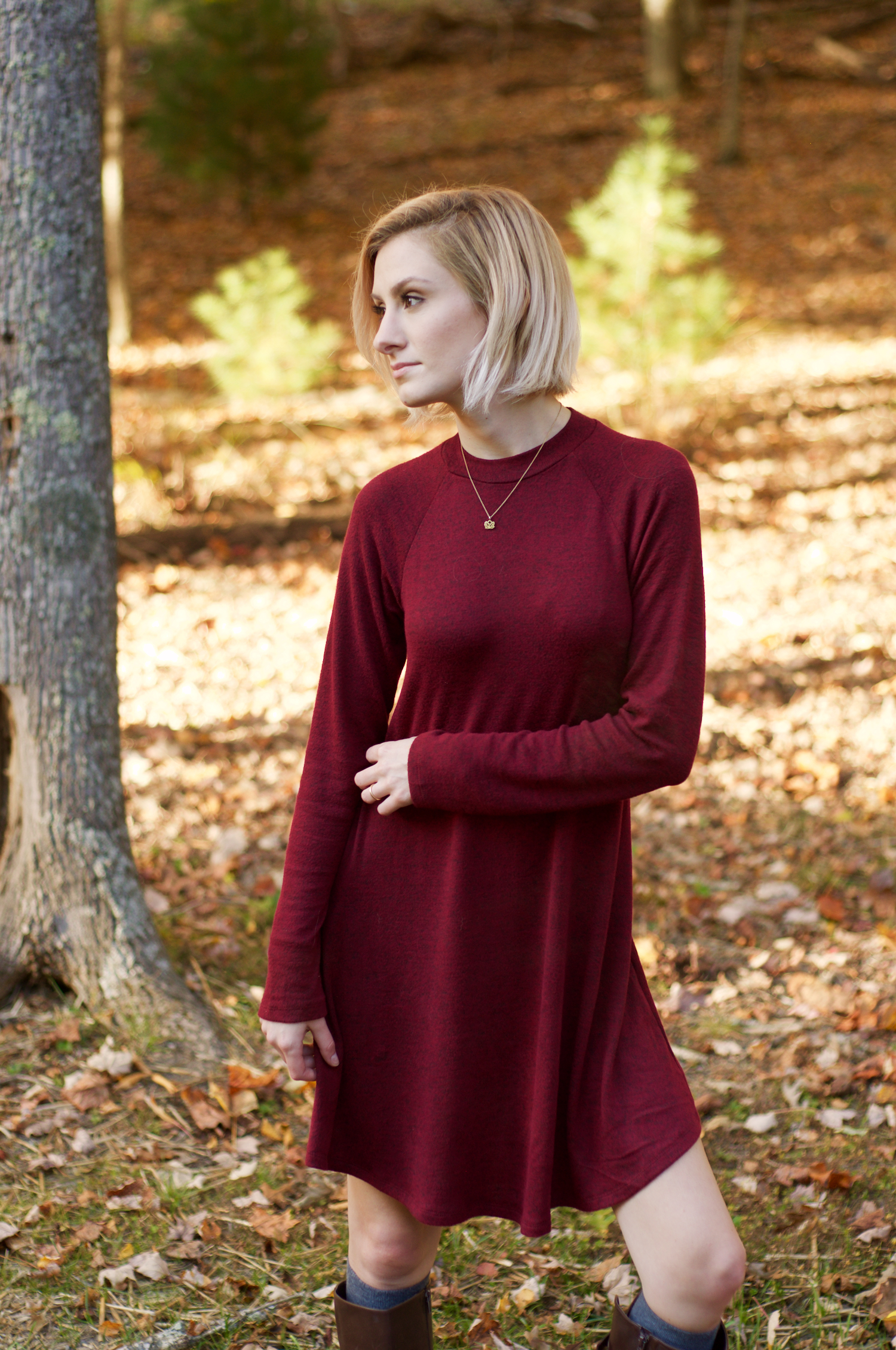 Maroon Dress Perfect For Fall! Cozy Fall Fashion Inspiration.
