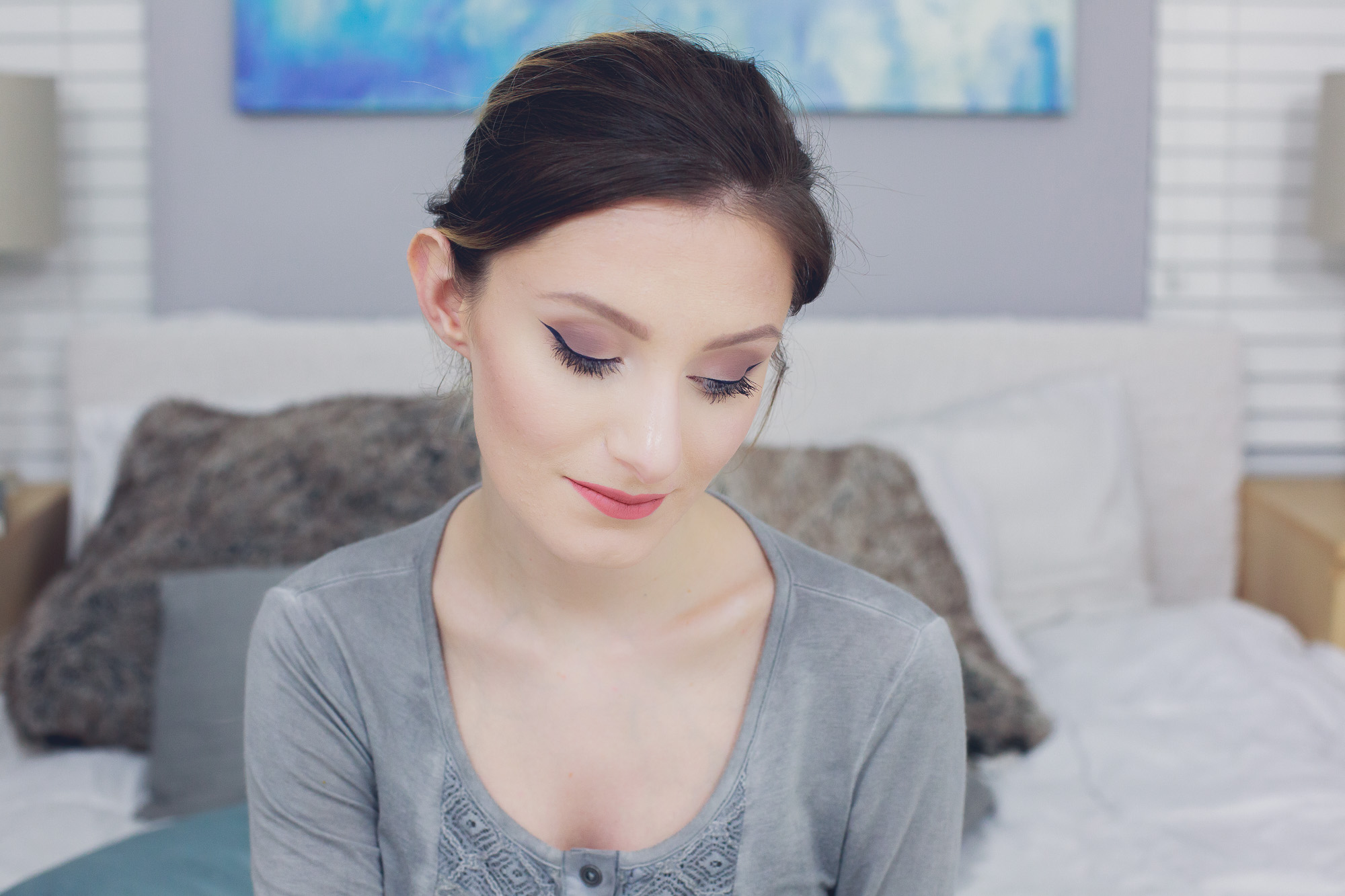 Makeup Tutorial and get ready with me bye Jessica Linn on Youtube and the fashion and lifestyle blog Linn Style