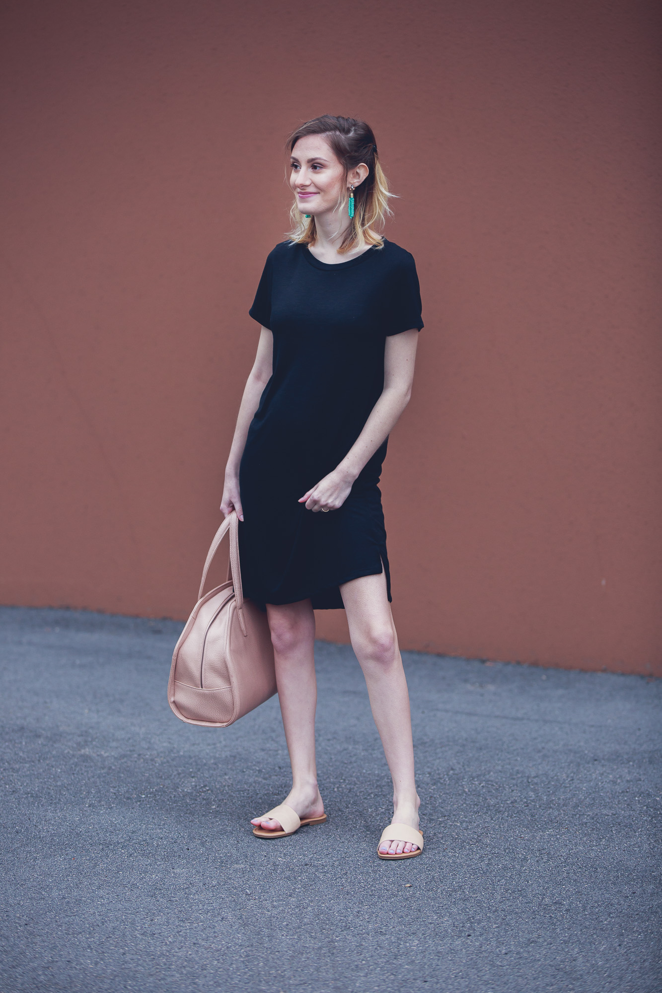 North Carolina lifestyle and fashion blogger, Jessica Linn, on Linn Style wearing a black t-shirt dress from Target, tan sandals from Forever21, Baublebar necklace, and carrying a Matt and Nat purse.