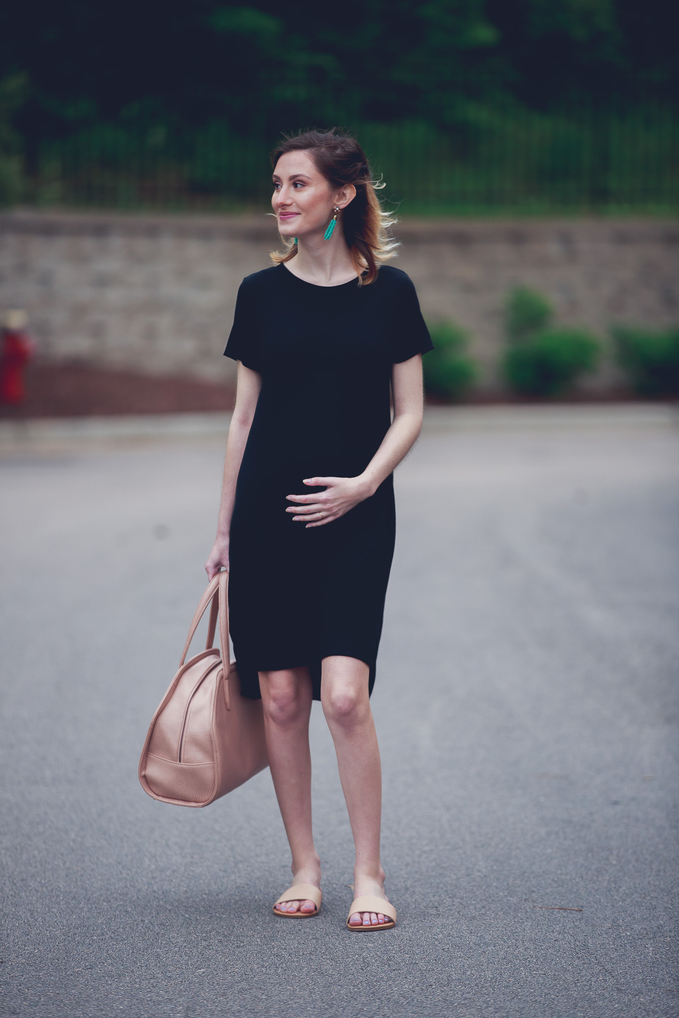 North Carolina lifestyle and fashion blogger, Jessica Linn, on Linn Style wearing a black t-shirt dress from Target, tan sandals from Forever21, Baublebar necklace, and carrying a Matt and Nat purse.