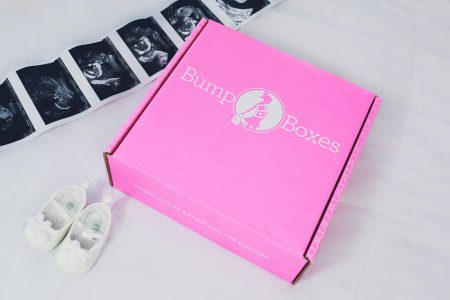 Bump Boxes Maternity and Pregnancy Subscription box. Youtube video by lifestyle and fashion blogger Jessica Linn from Linn Style.