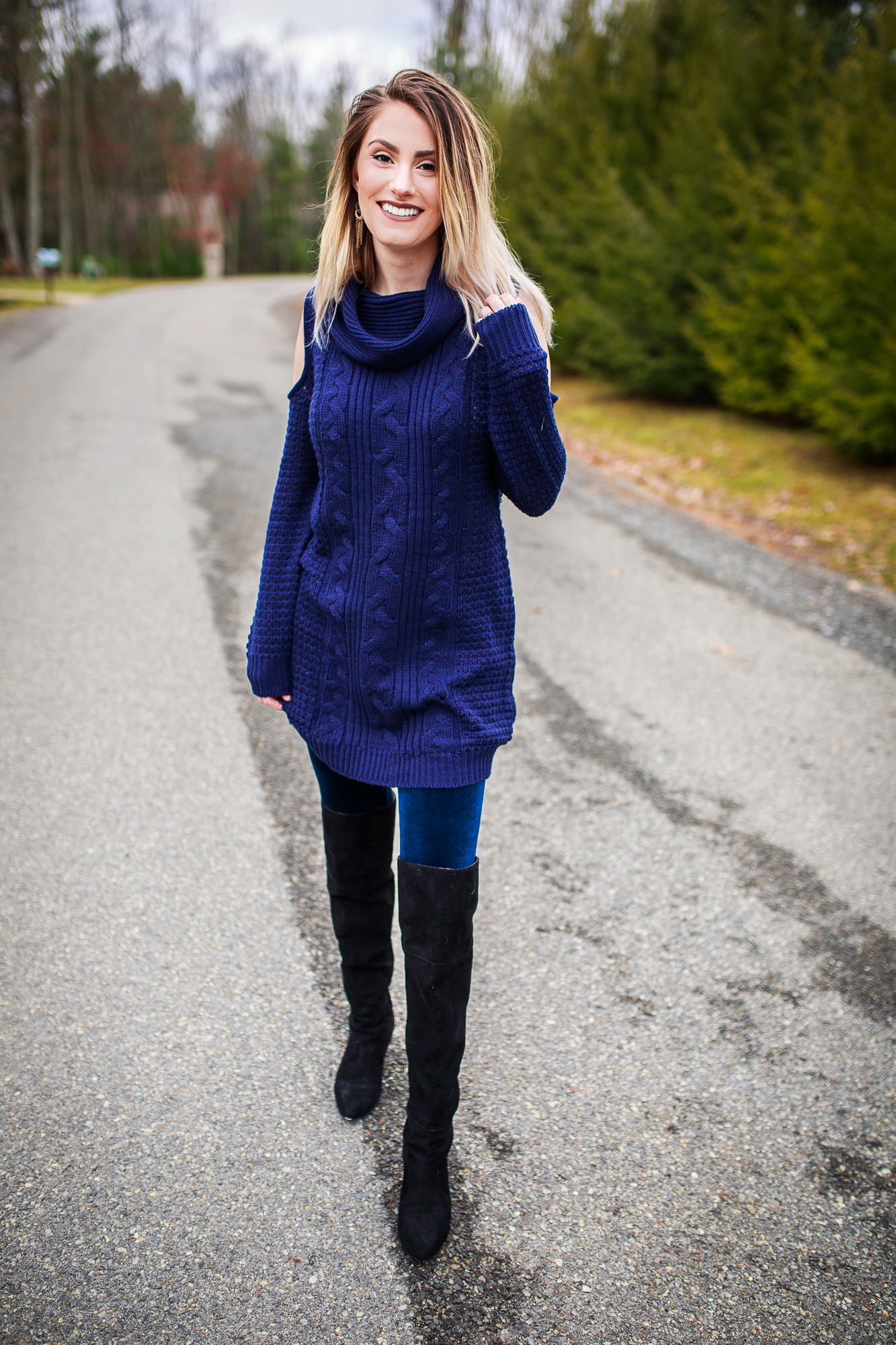 navy blue dress with leggings