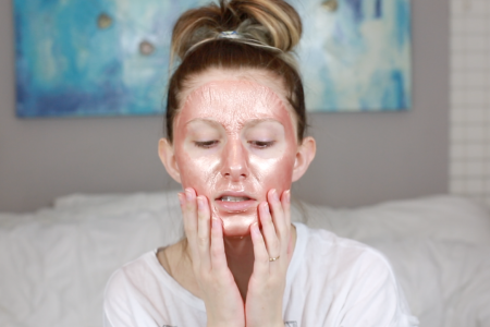 North Carolina fashion and lifestyle blogger and beauty vlogger Jessica Linn from Linn Style reviewing the Masque Bar Rose Gold Foil Peel Off Mask from Masque Bar. Sold at Target. Target Beauty, Skin Care.