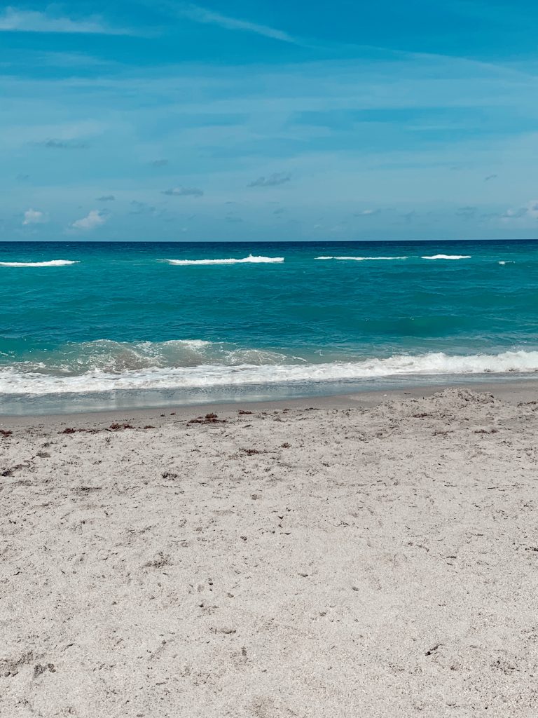 Things To Do In Jupiter Florida: Hobe Sound Beach