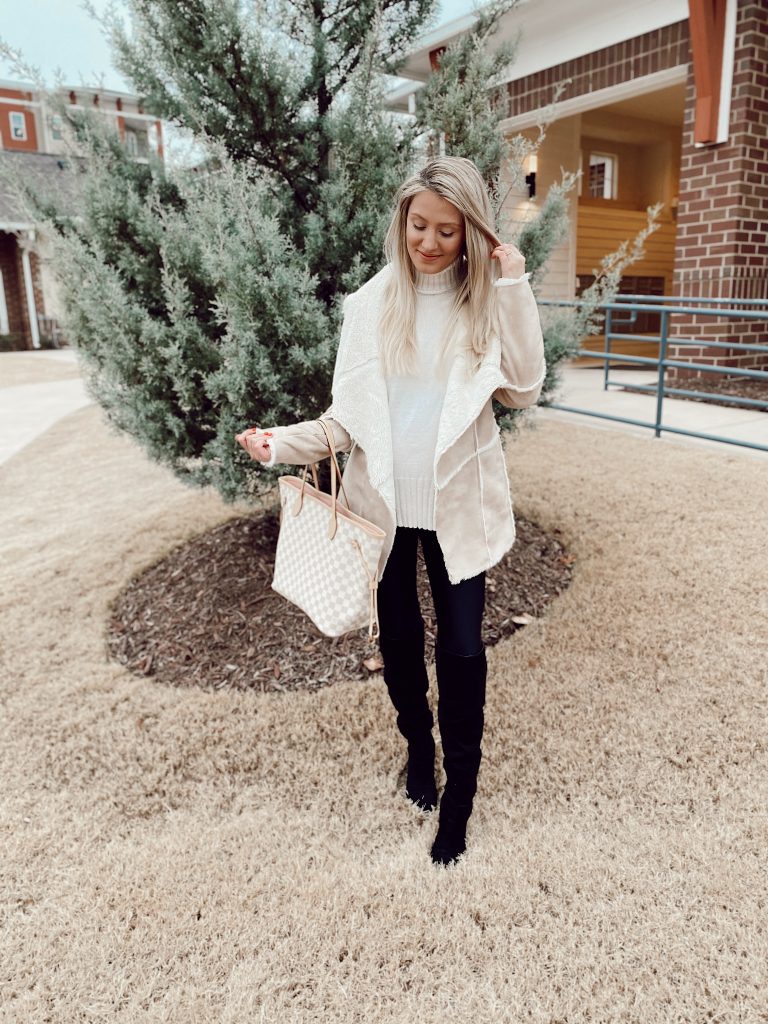 Winter Maternity Fashion Tips by Jessica Linn | Linn Style